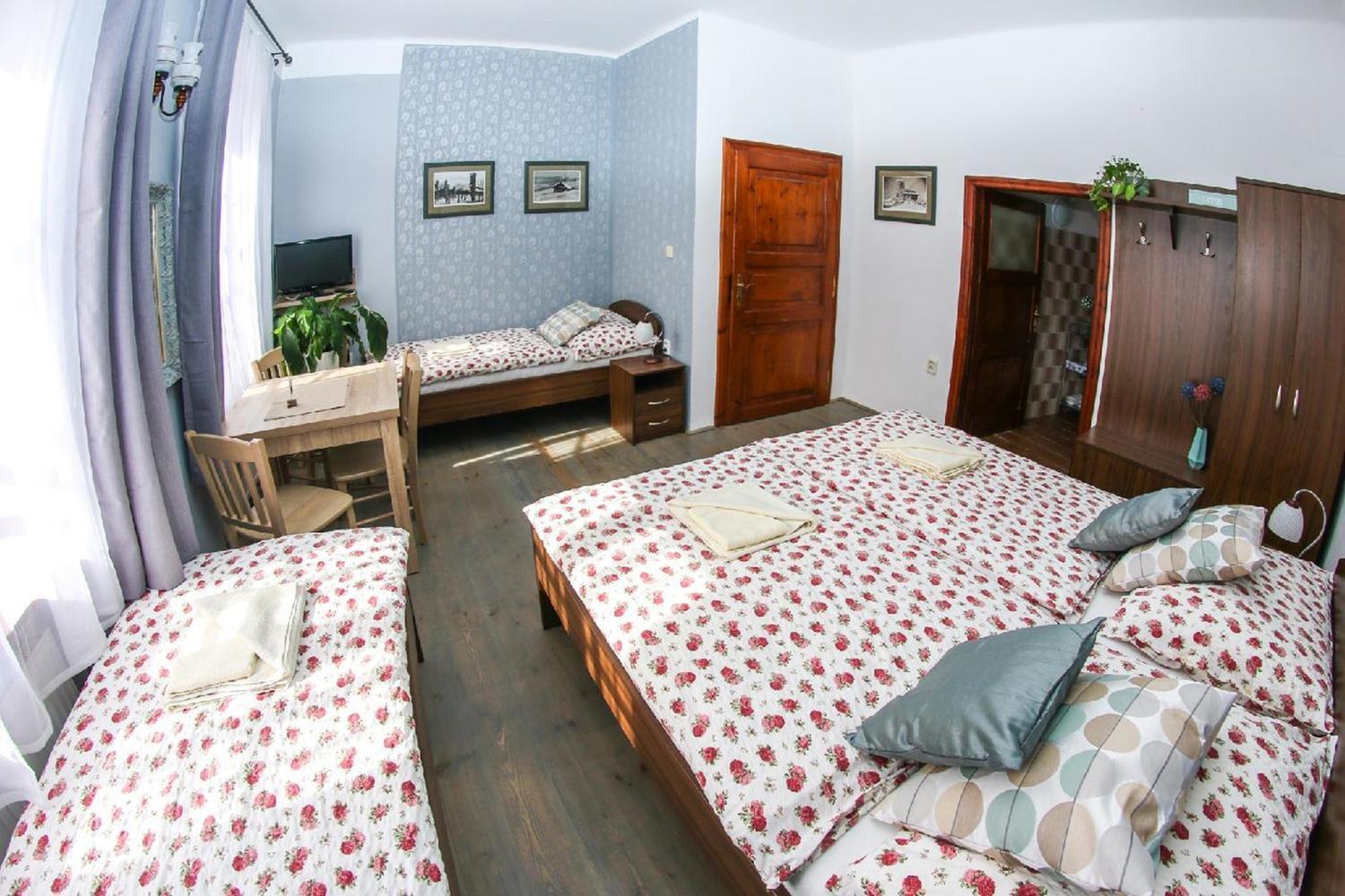 Mini Hotel Abraka & Apartments Český Krumlov Exteriör bild